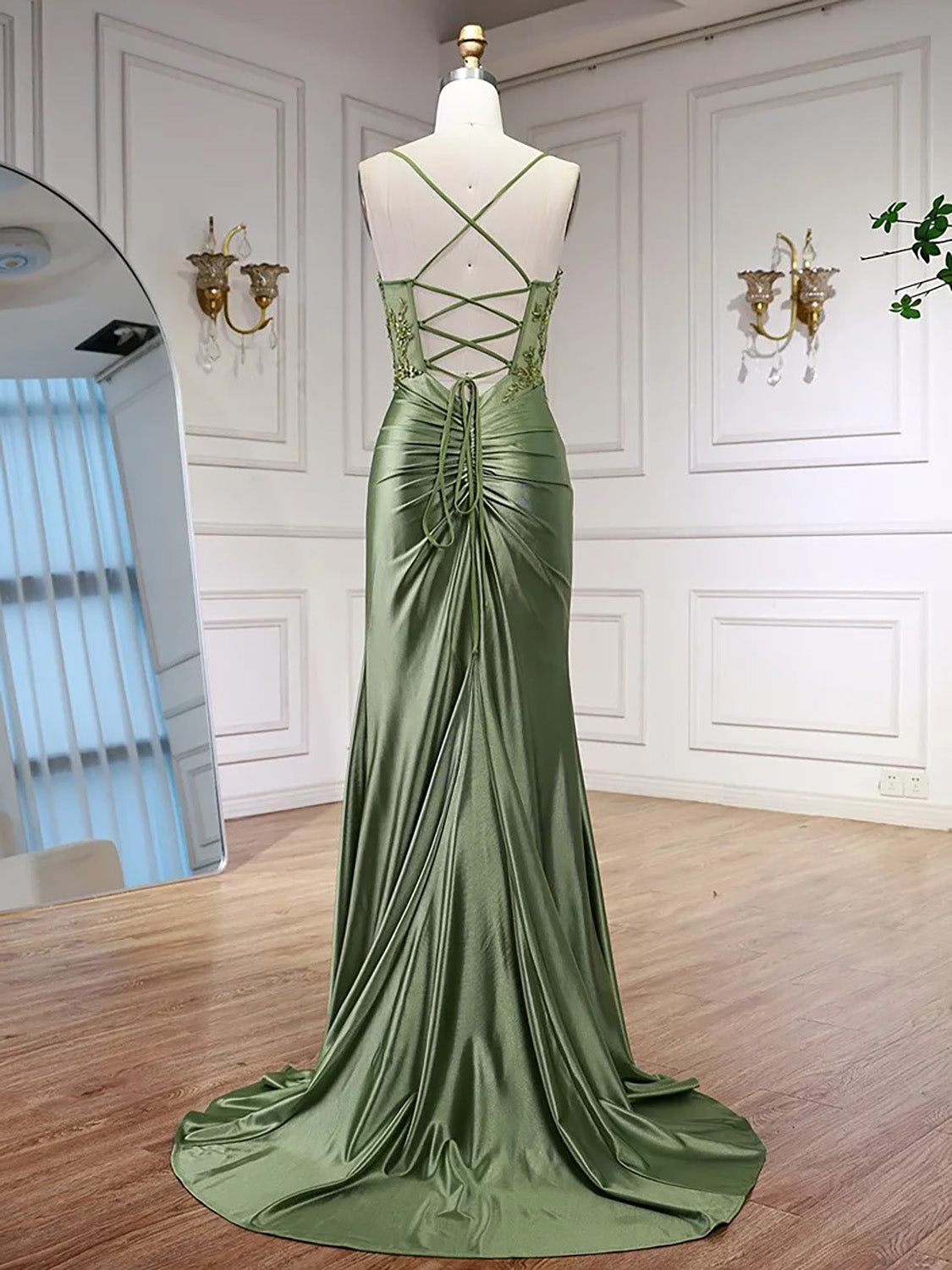 Mermaid Sweetheart Neck Satin Green Long Prom Dress with Lace Applique