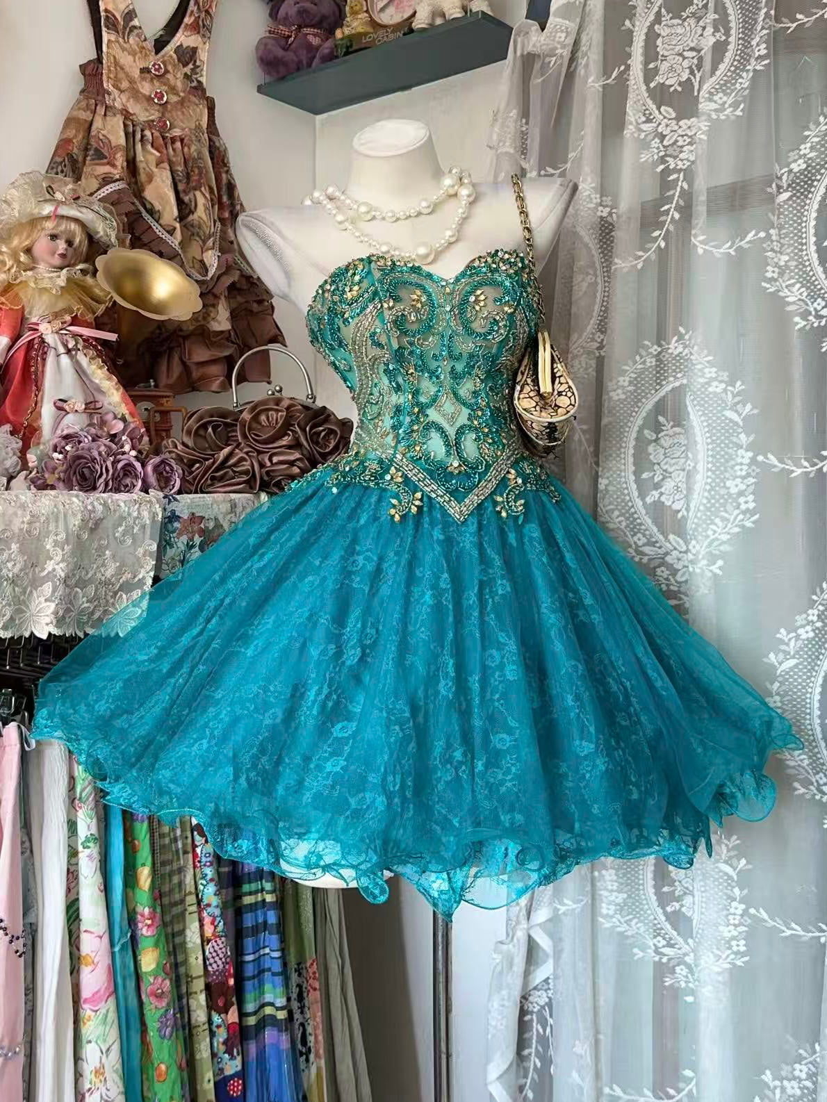 A-line Sweetheart Neck Tulle Lace Blue Short Prom Dress with Beads