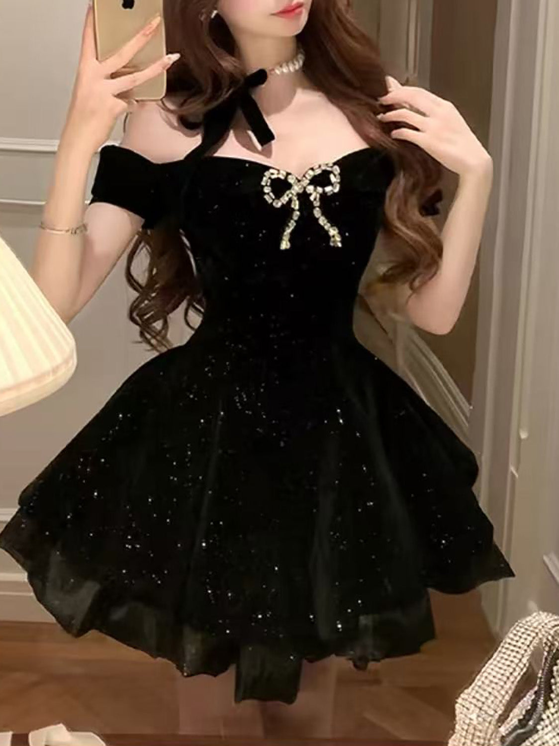 Off Shoulder Shiny Velvet Black Short Homecoming Dress with Beads