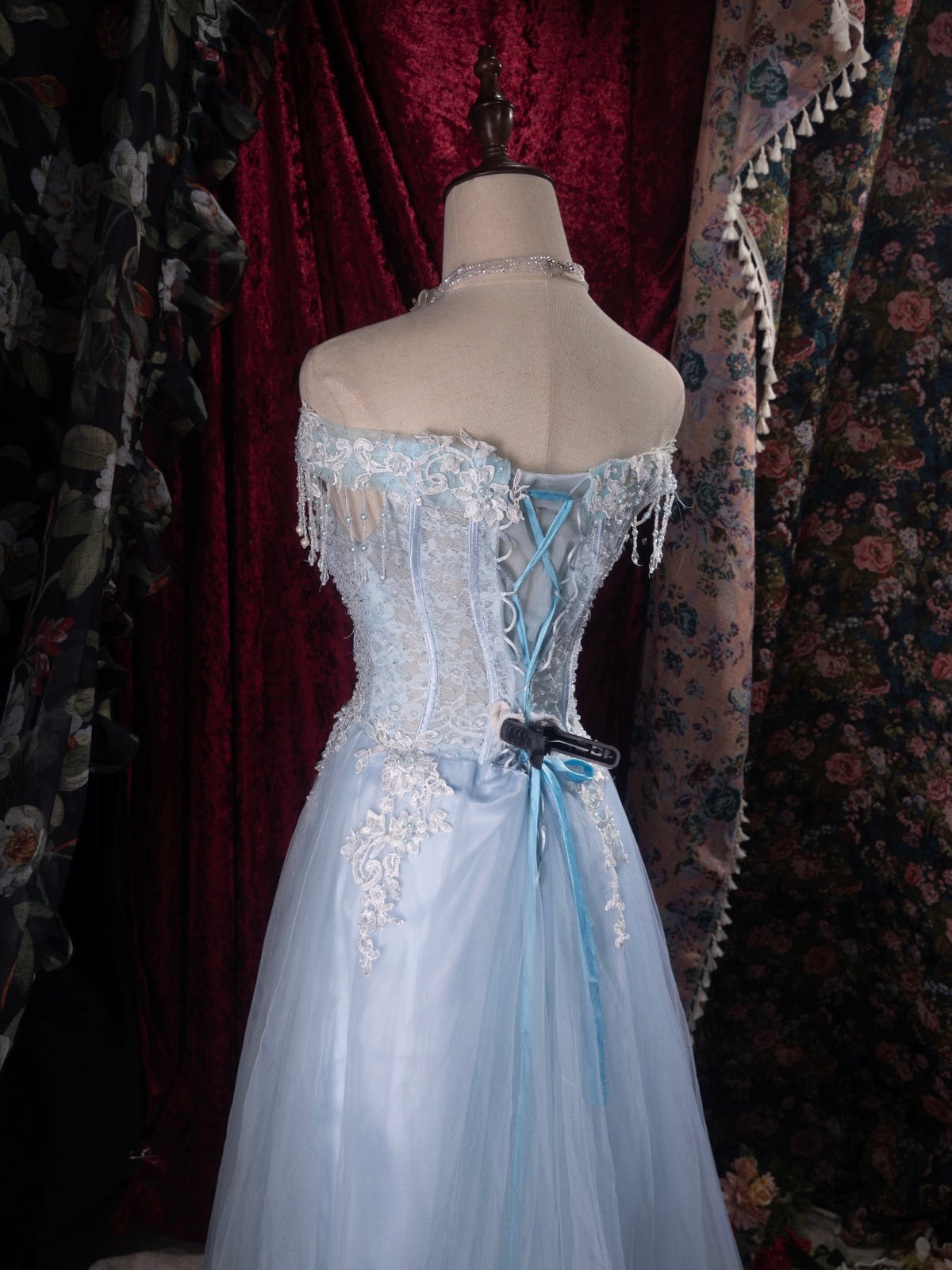 A- Line Off Shoulder Tulle Lace Floor Length Blue Long Prom Dress with Beads