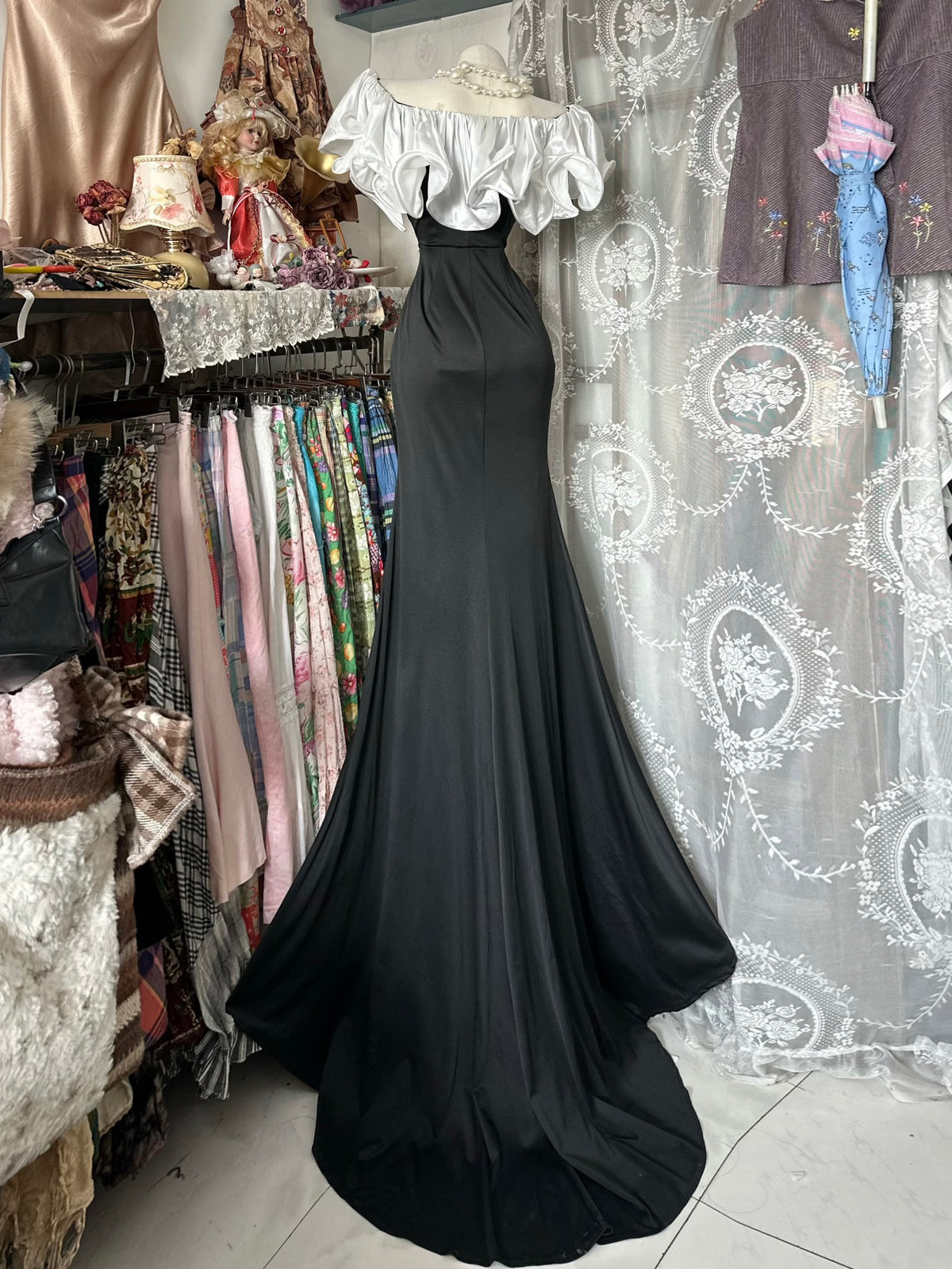 Mermaid Spoon Neck Sweep Train Black Prom Dress