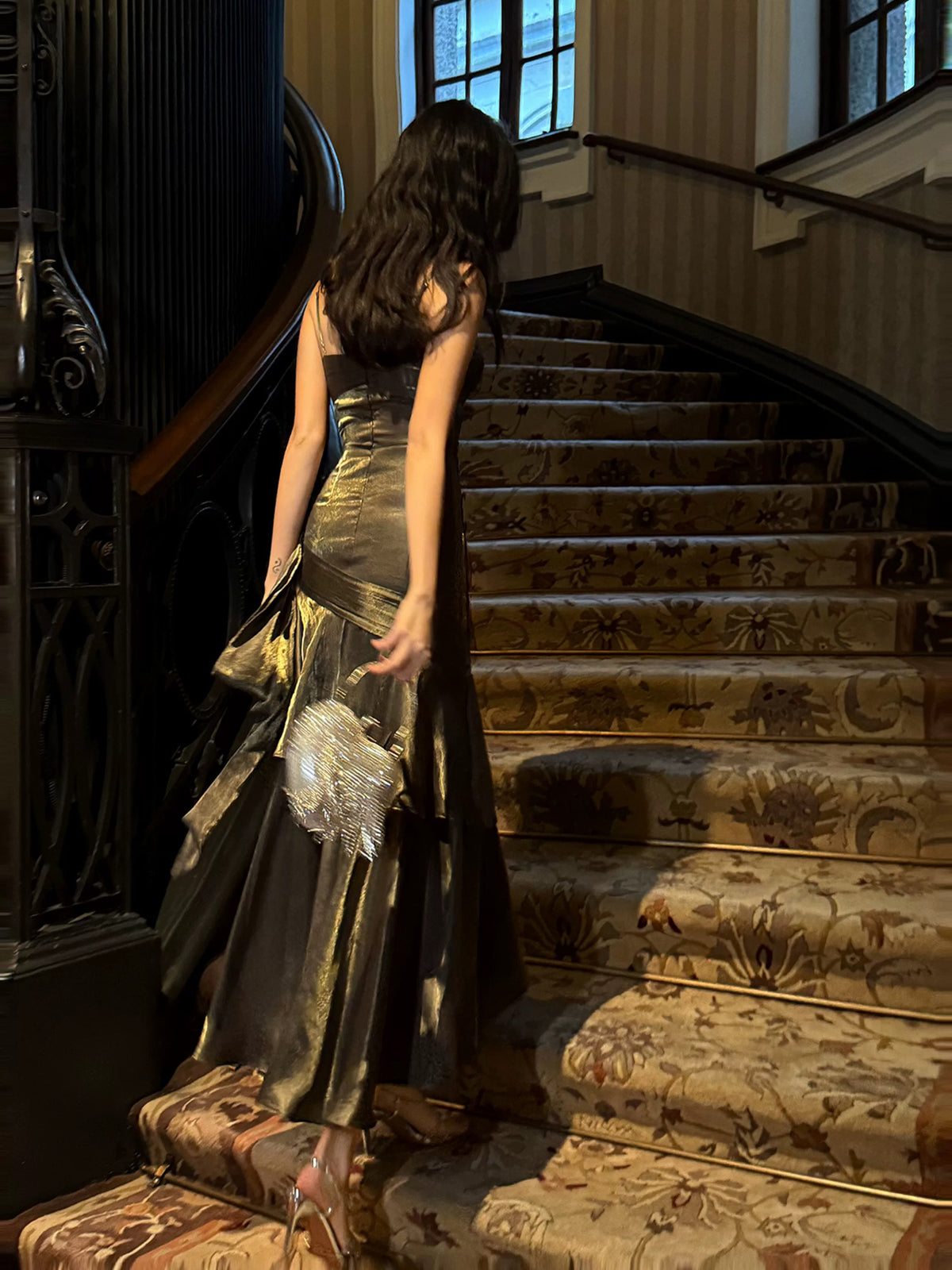 Mermaid Sweetheart Neck Silk Black Gold Long Prom Dress
