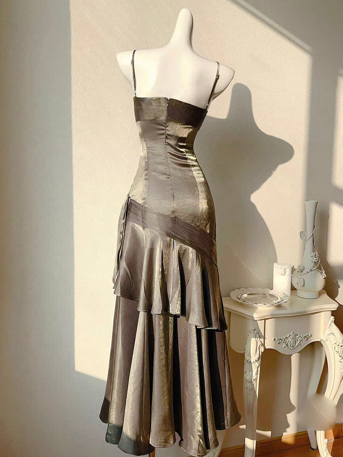 Mermaid Sweetheart Neck Silk Black Gold Long Prom Dress