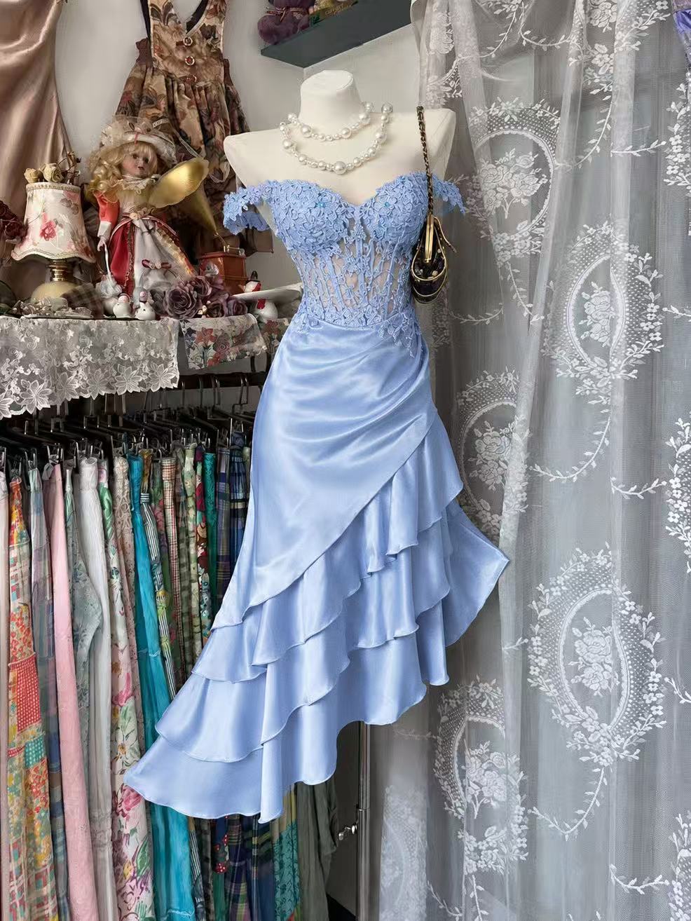Elegant Sweetheart Neck Mermaid Blue Prom Dress with Lace Applique