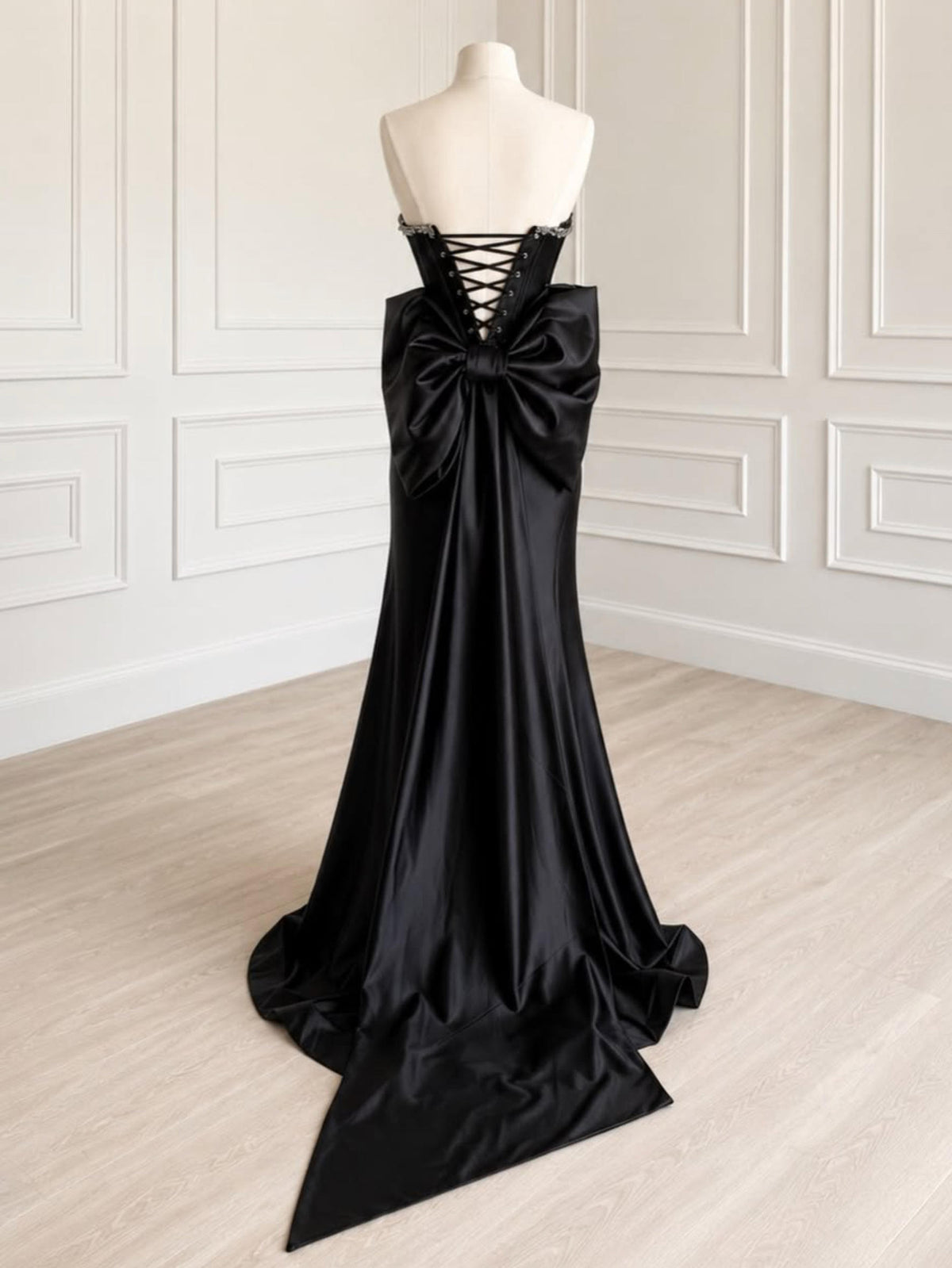 Mermaid Sweetheart Satin Sweep Train Lace Black Long Prom Dress with Beads