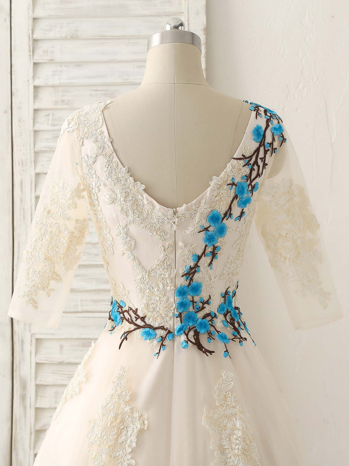 A-Line Lace Applique Tulle Long Prom Dress Light Champagne Bridesmaid Dress