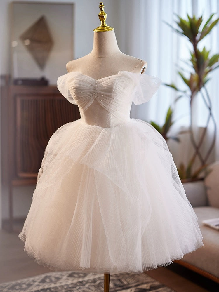 White Sweetheart Neck Tulle Lace Short Prom Dress, White Homecoming Dress