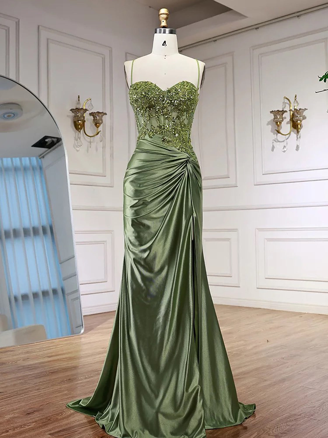 Mermaid Sweetheart Neck Satin Green Long Prom Dress with Lace Applique