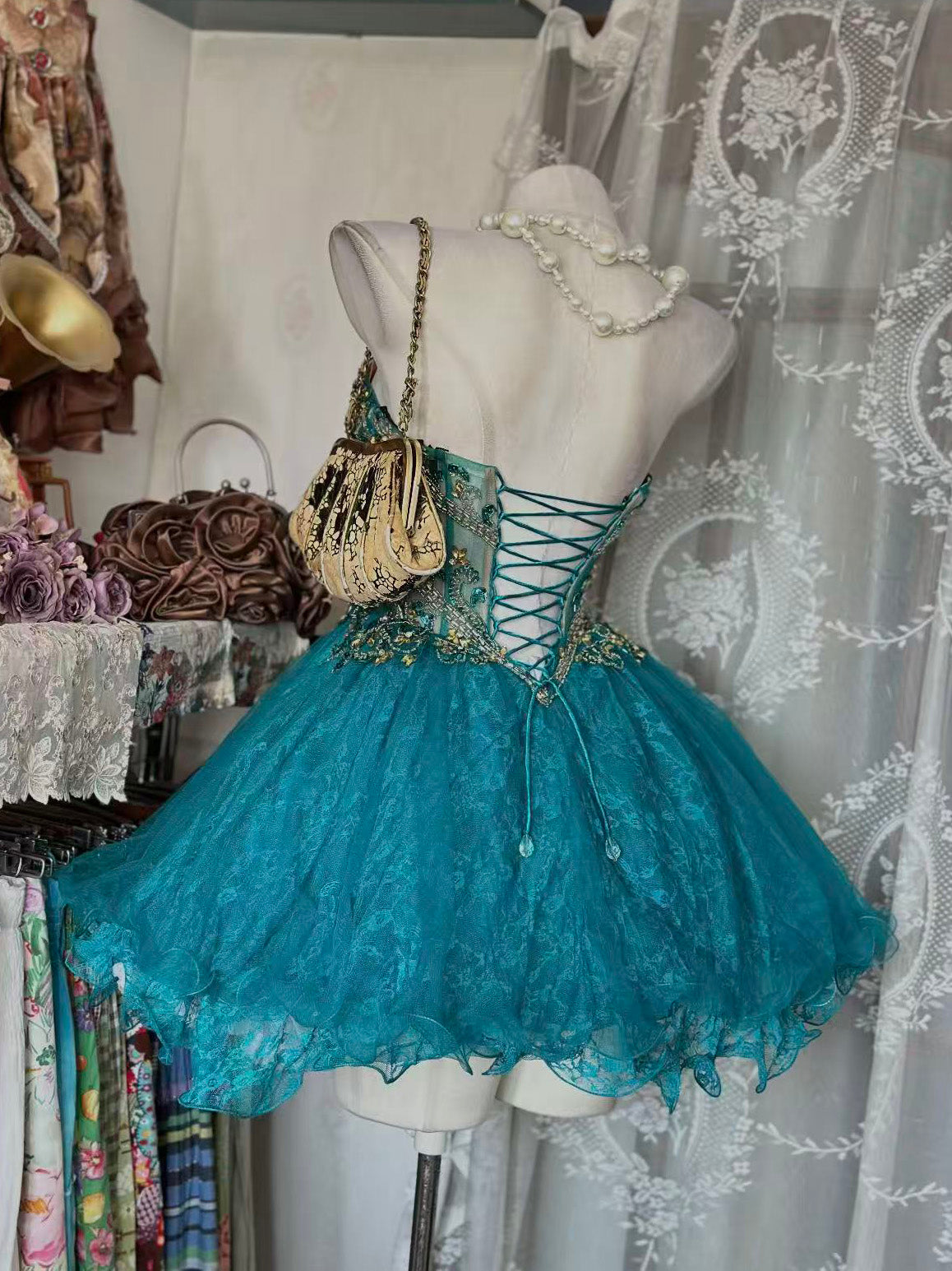 A-line Sweetheart Neck Tulle Lace Blue Short Prom Dress with Beads