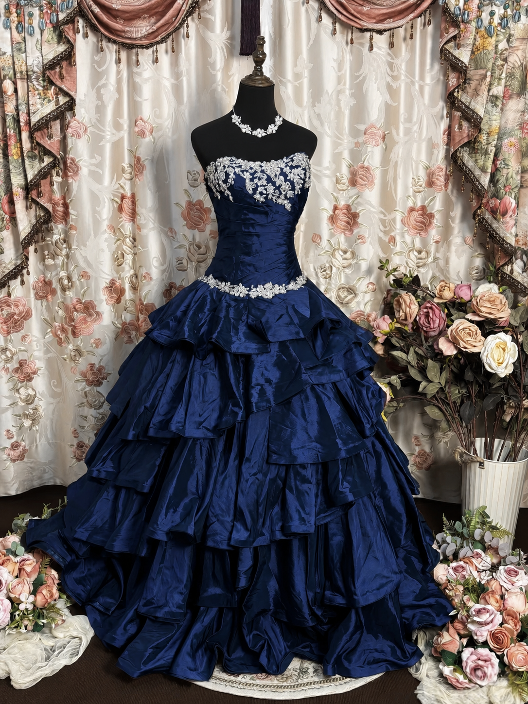 Retro Sweetheart Taffeta Ruffles Dark Blue Long Prom Gown with Lace Applique