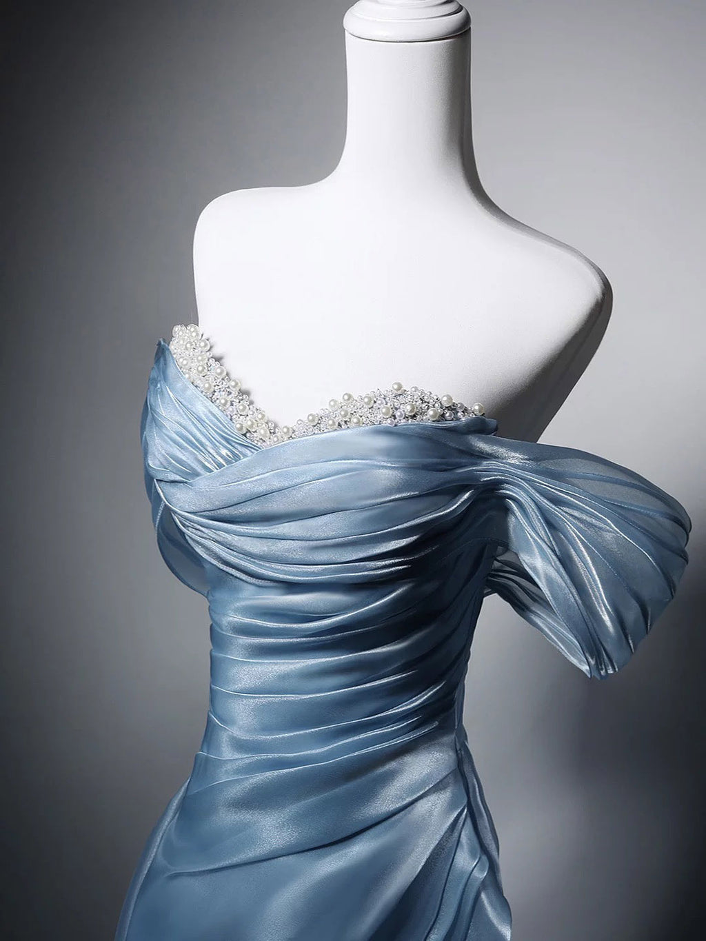 Light Blue Off-The-Shoulder Evening Gown with Floral Embroidery US 16 / Blue