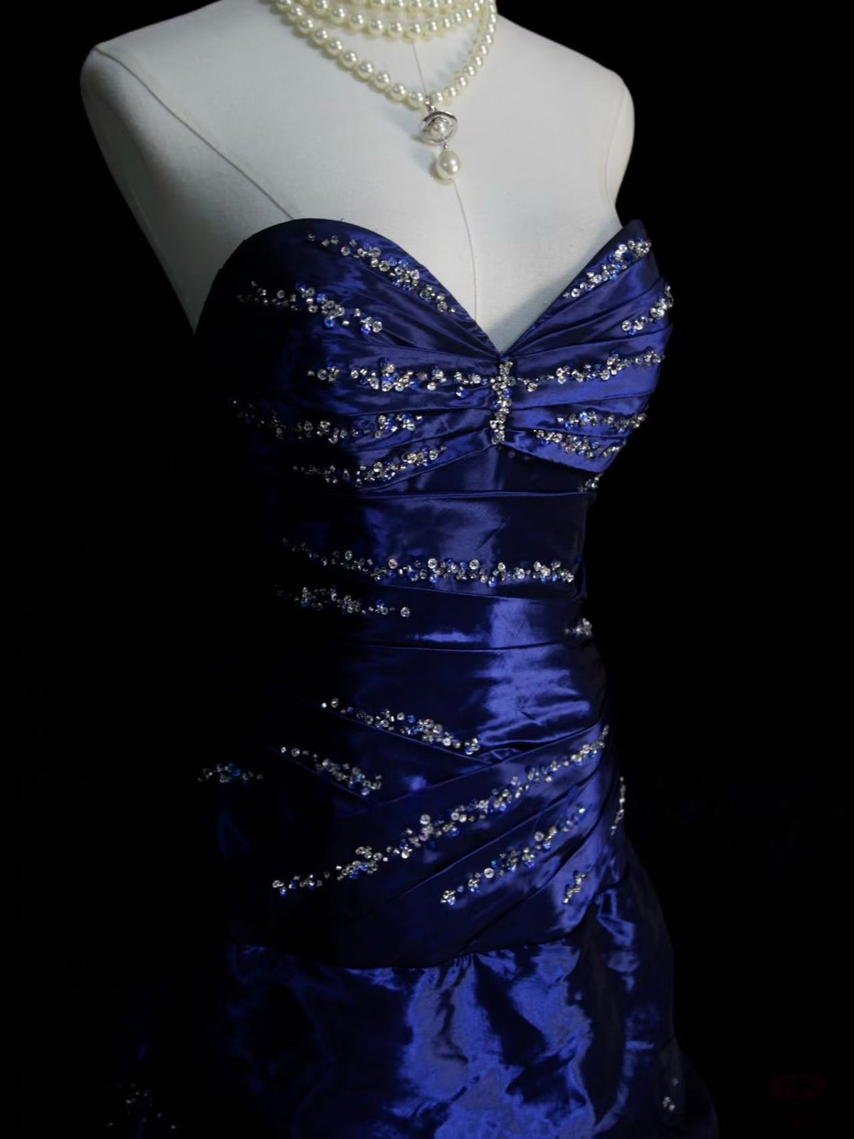 A-line Sweetheart Taffeta Retro Blue Long Prom Dress with Beads