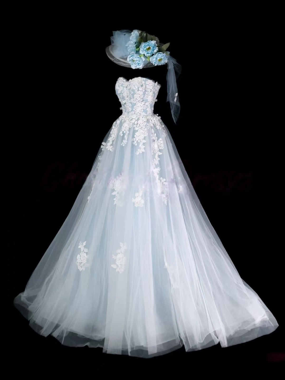 A-Line Sweetheart Neck Tulle Lace Light Blue Long Prom Dress