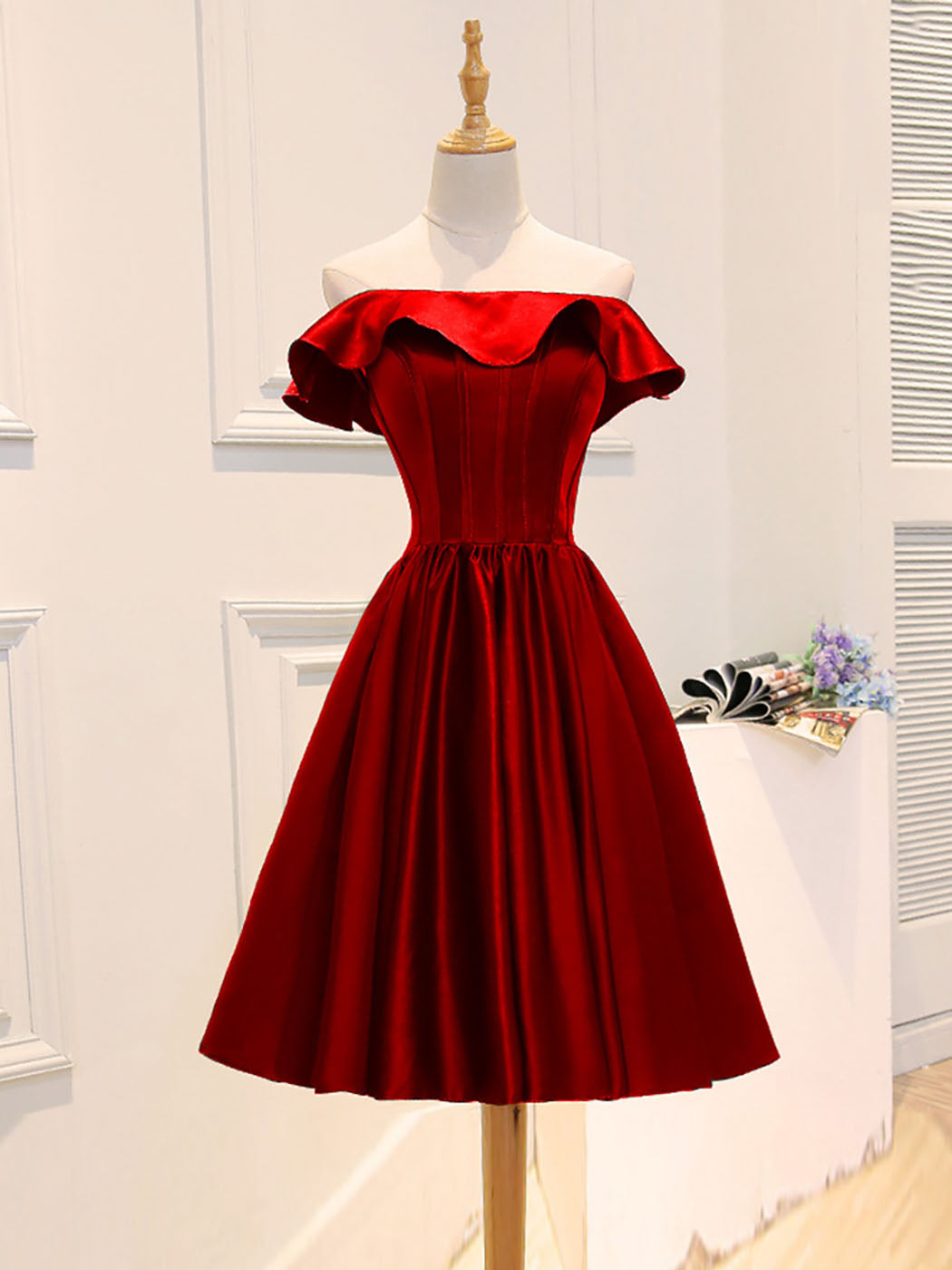A-Line Satin Green Short Prom Dress, Green Homecoming Dress US 2 / Burgundy A-Line Satin Green Short Prom Dress, Green Homecoming Dress US 2 / Burgundy