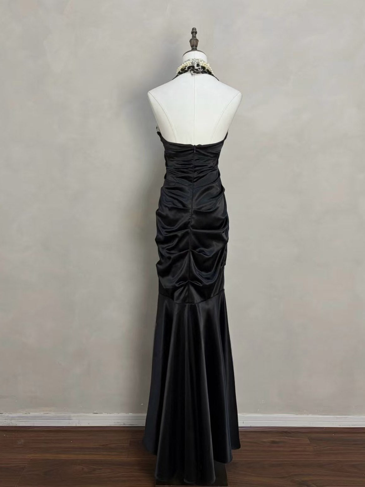 Unique Mermaid Sweetheart Satin Black Long Prom Dress, Black Party Dress