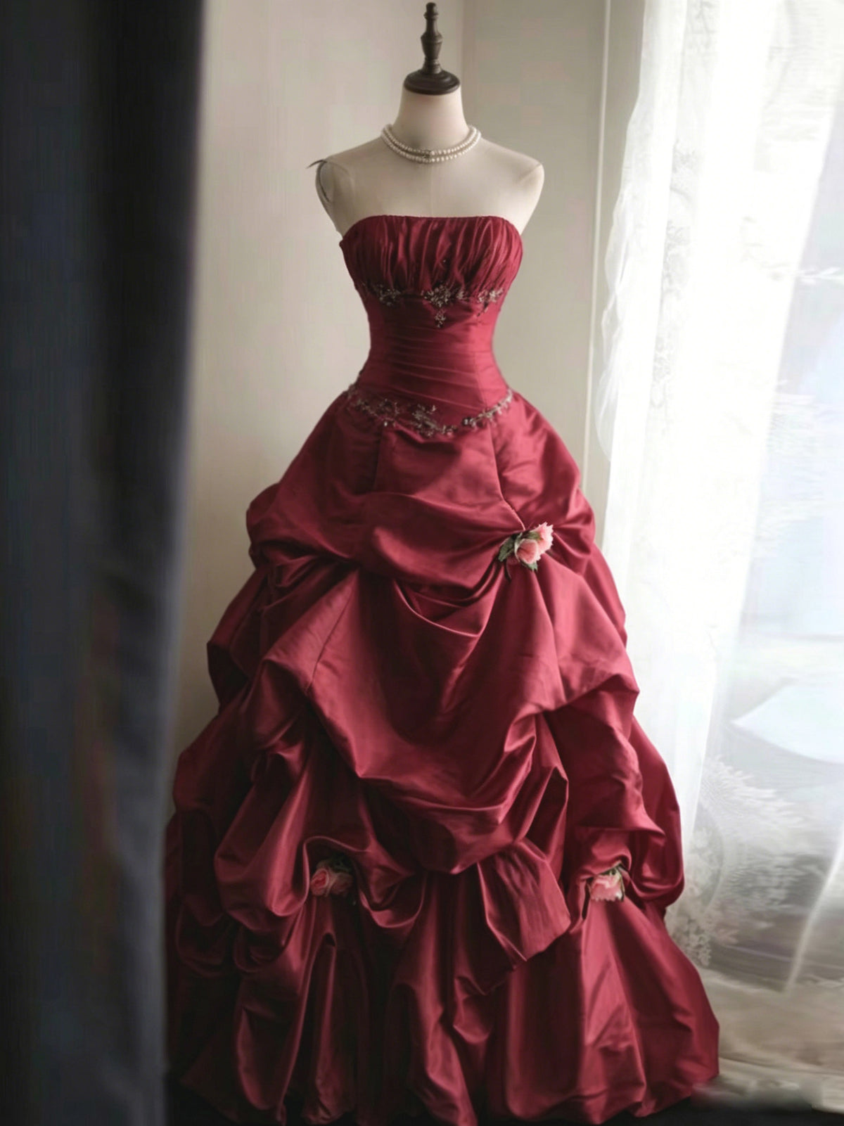 Retro A-Line/Princess Sleeveless Floor-Length Taffeta Burgundy Prom Dress