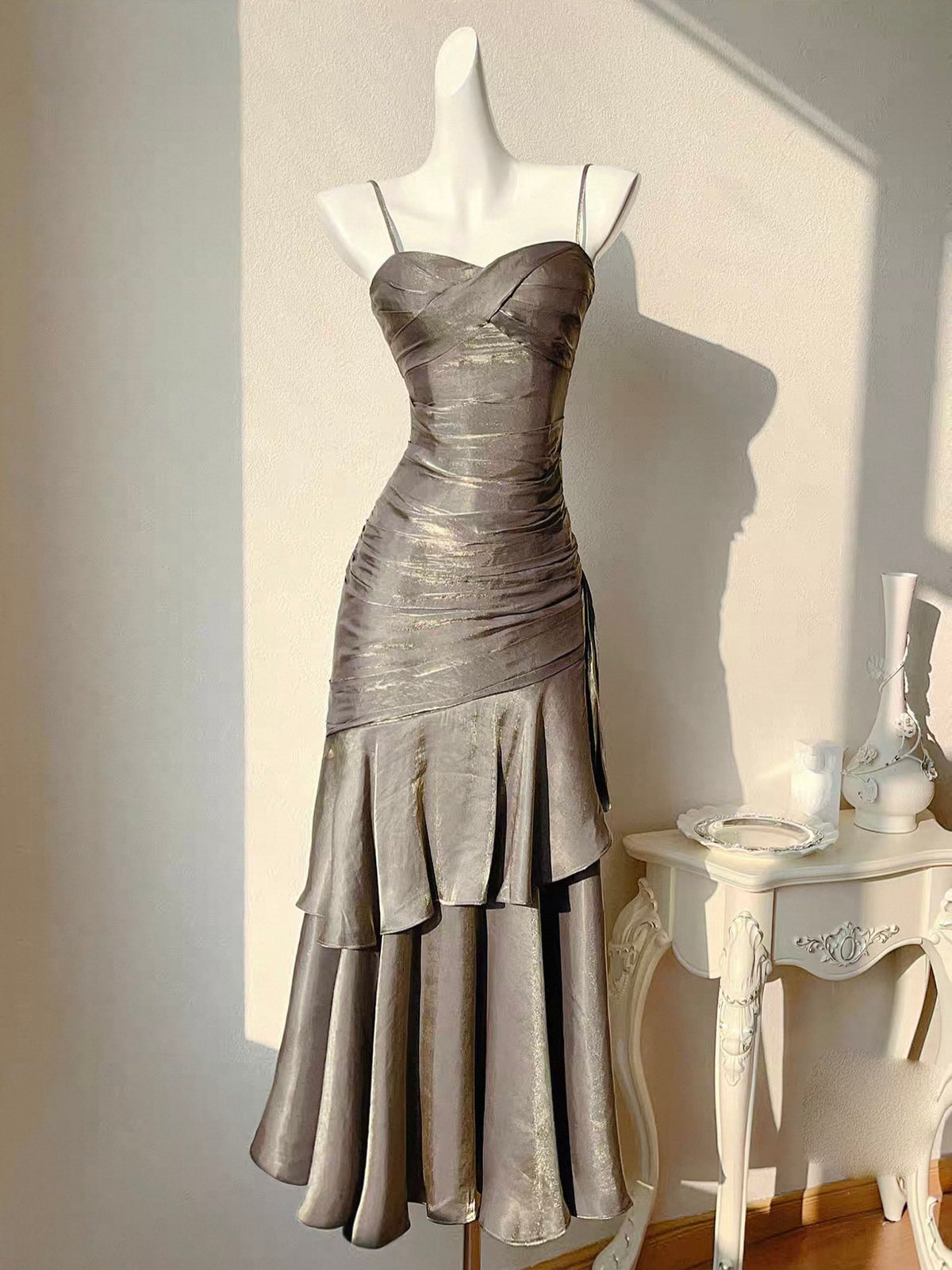 Mermaid Sweetheart Neck Silk Black Gold Long Prom Dress