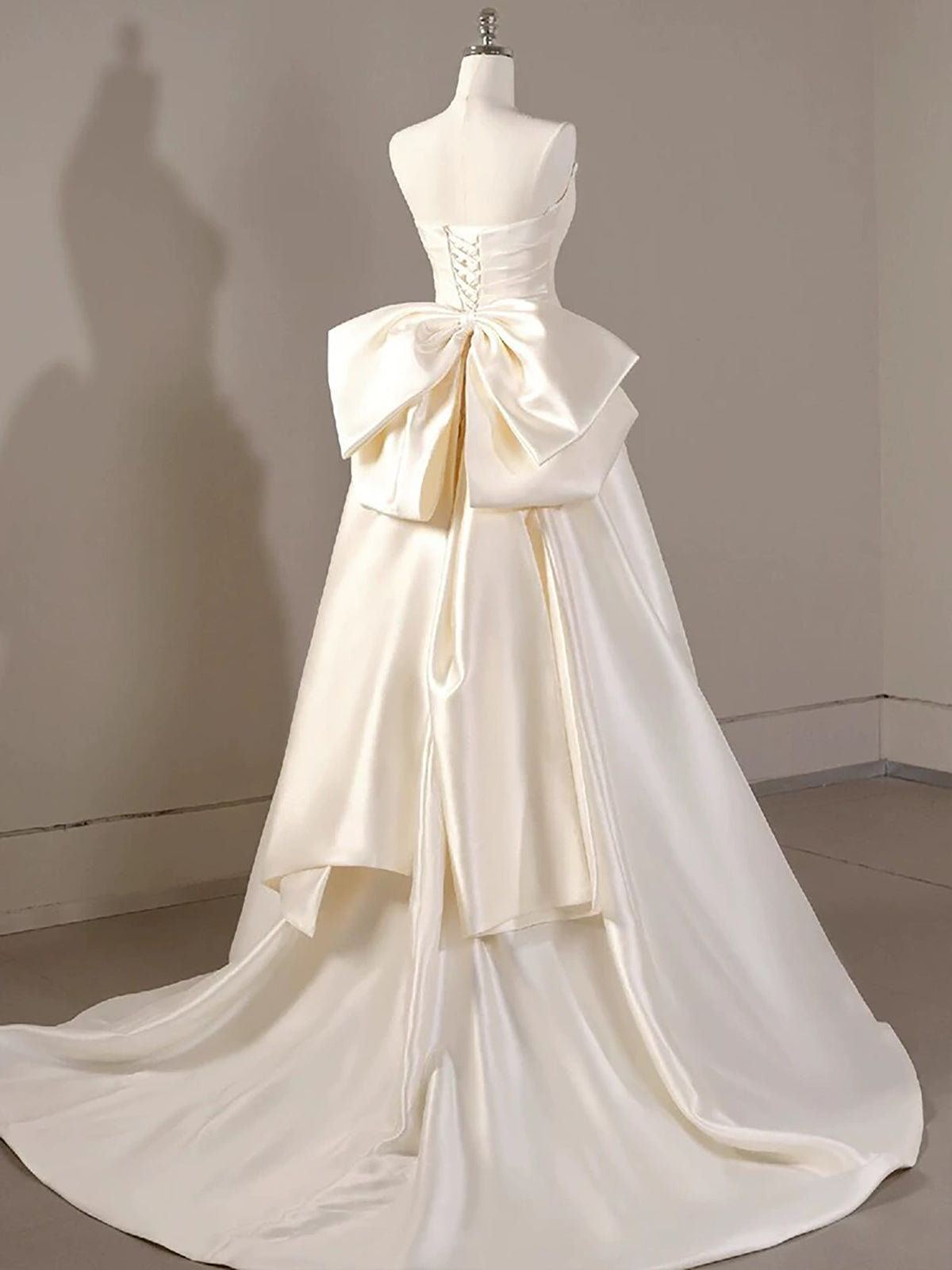 A-Line V Neck Satin Sweep Train Light Champagne Prom Dress