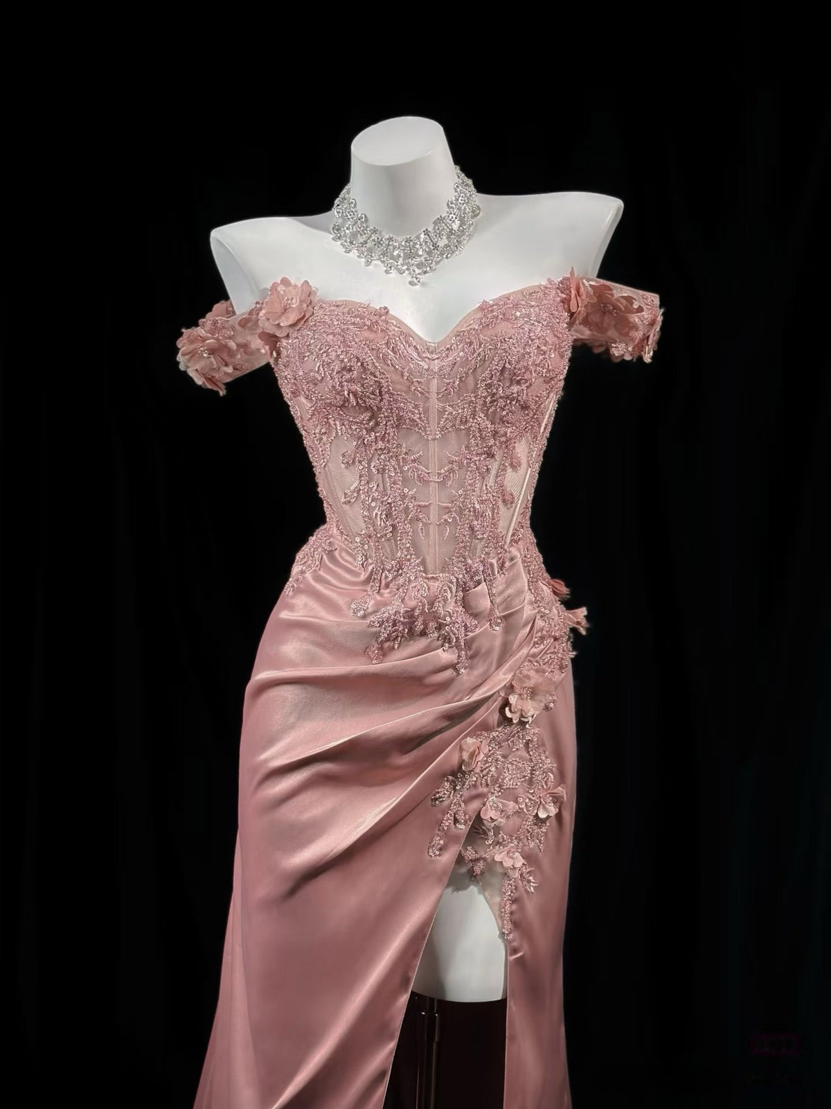 Mermaid Sweetheart Neck Lace Satin Pink Long Prom Dress