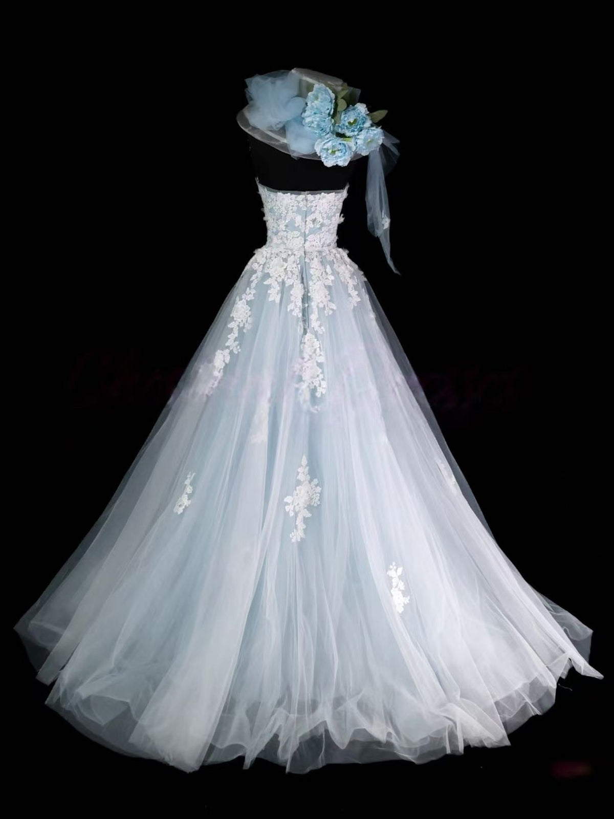 A-Line Sweetheart Neck Tulle Lace Light Blue Long Prom Dress