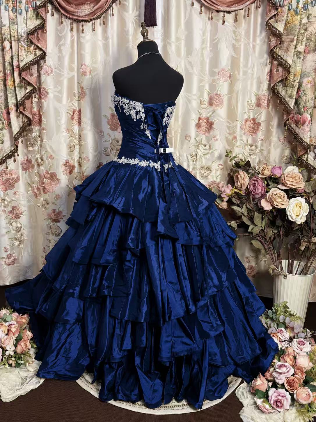 Retro Sweetheart Taffeta Ruffles Dark Blue Long Prom Gown with Lace Applique