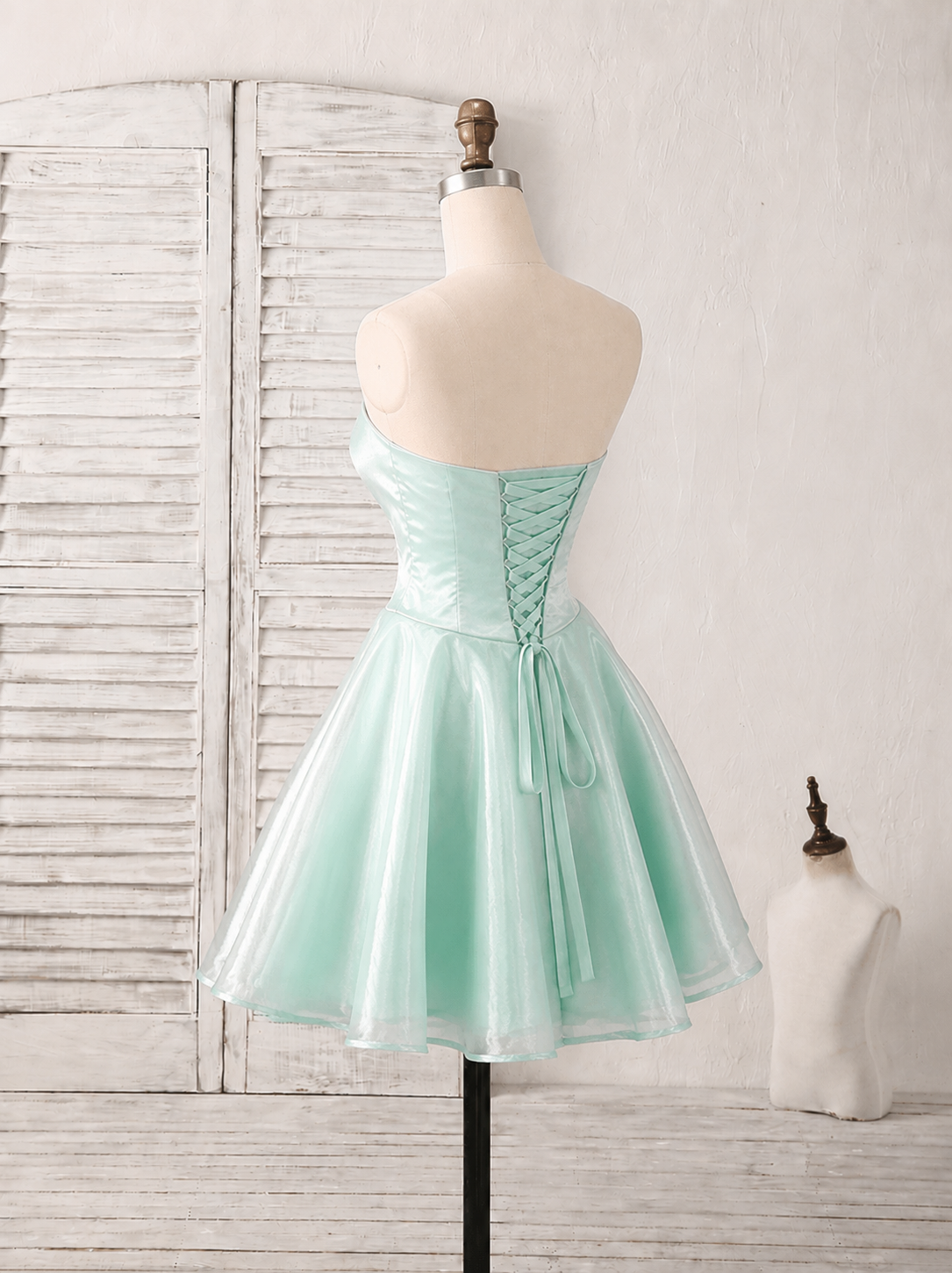 A-line Organza Mint Green Short Homecoming Dress with Beads