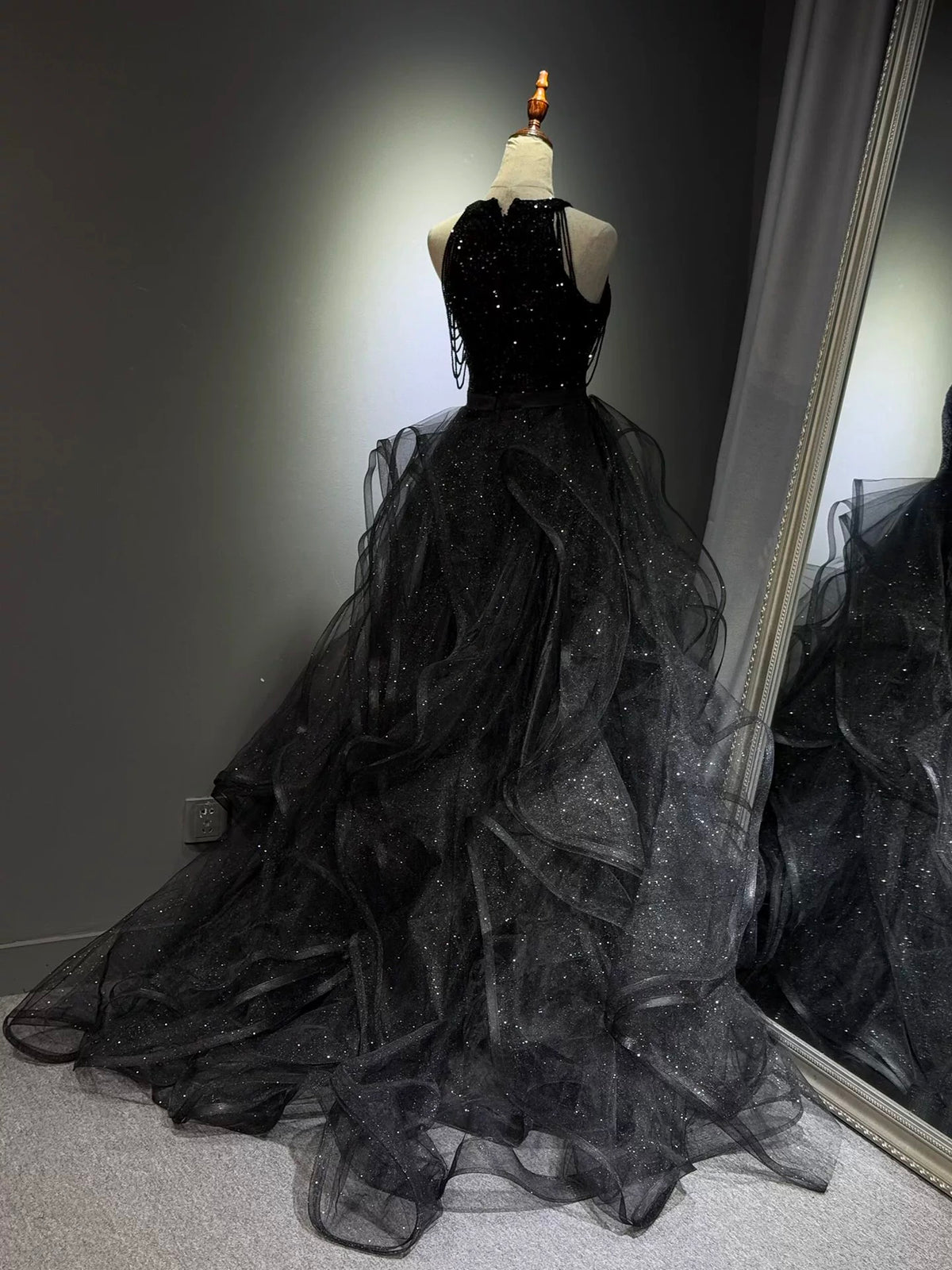 A-Line High Neck Tulle Ball Gown Sequin Black Prom Dress with Beads