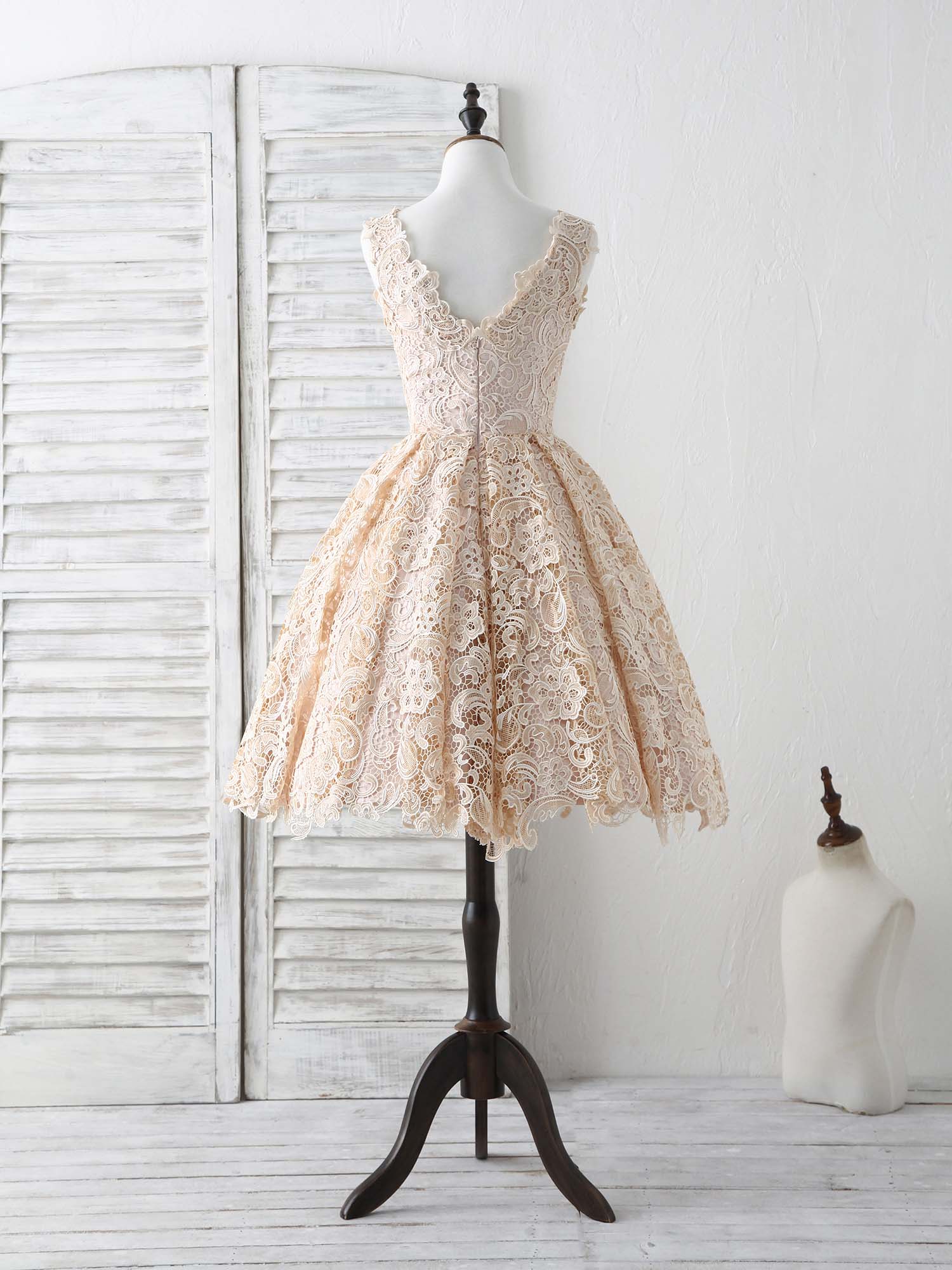 Champagne V Neck Lace Short Prom Dress Champagne Bridesmaid Dress US 10 / Champagne Champagne V Neck Lace Short Prom Dress Champagne Bridesmaid Dress US 10 / Champagne