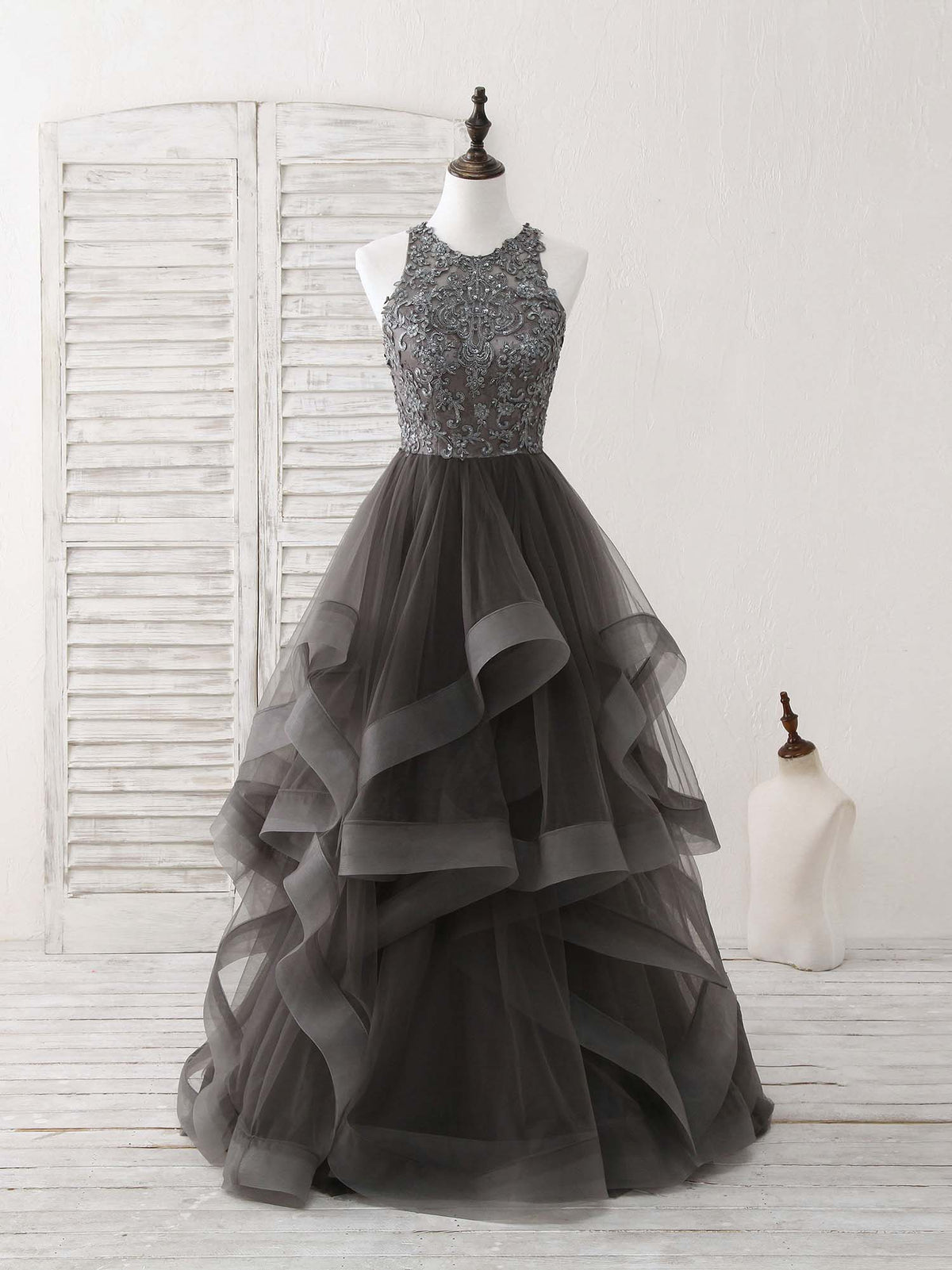 A-Line Round Neck Lace Applique Tulle Long Prom Dresses