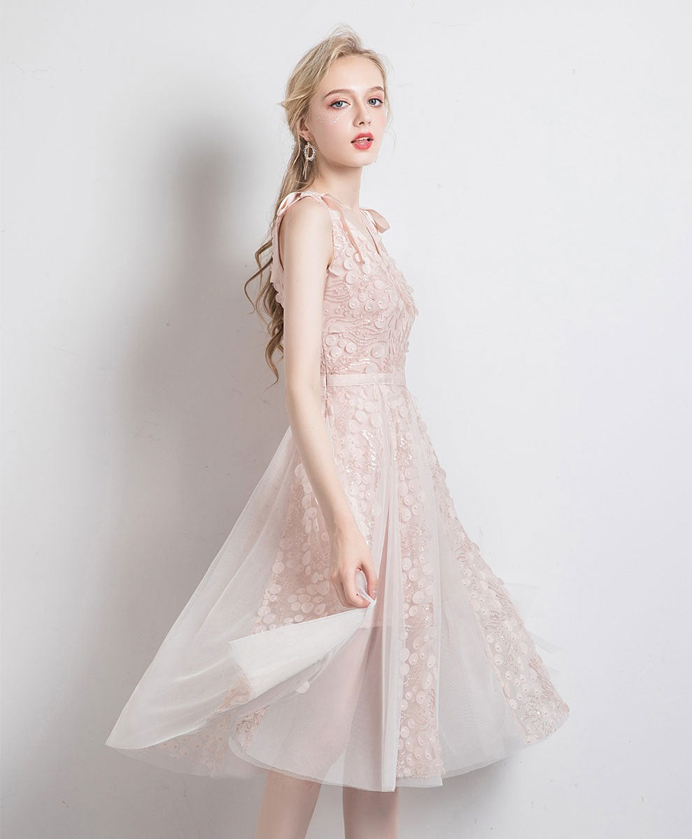 Light Pink Tulle V Neck Lace Short Prom Dress Tulle Lace Homecoming Dress