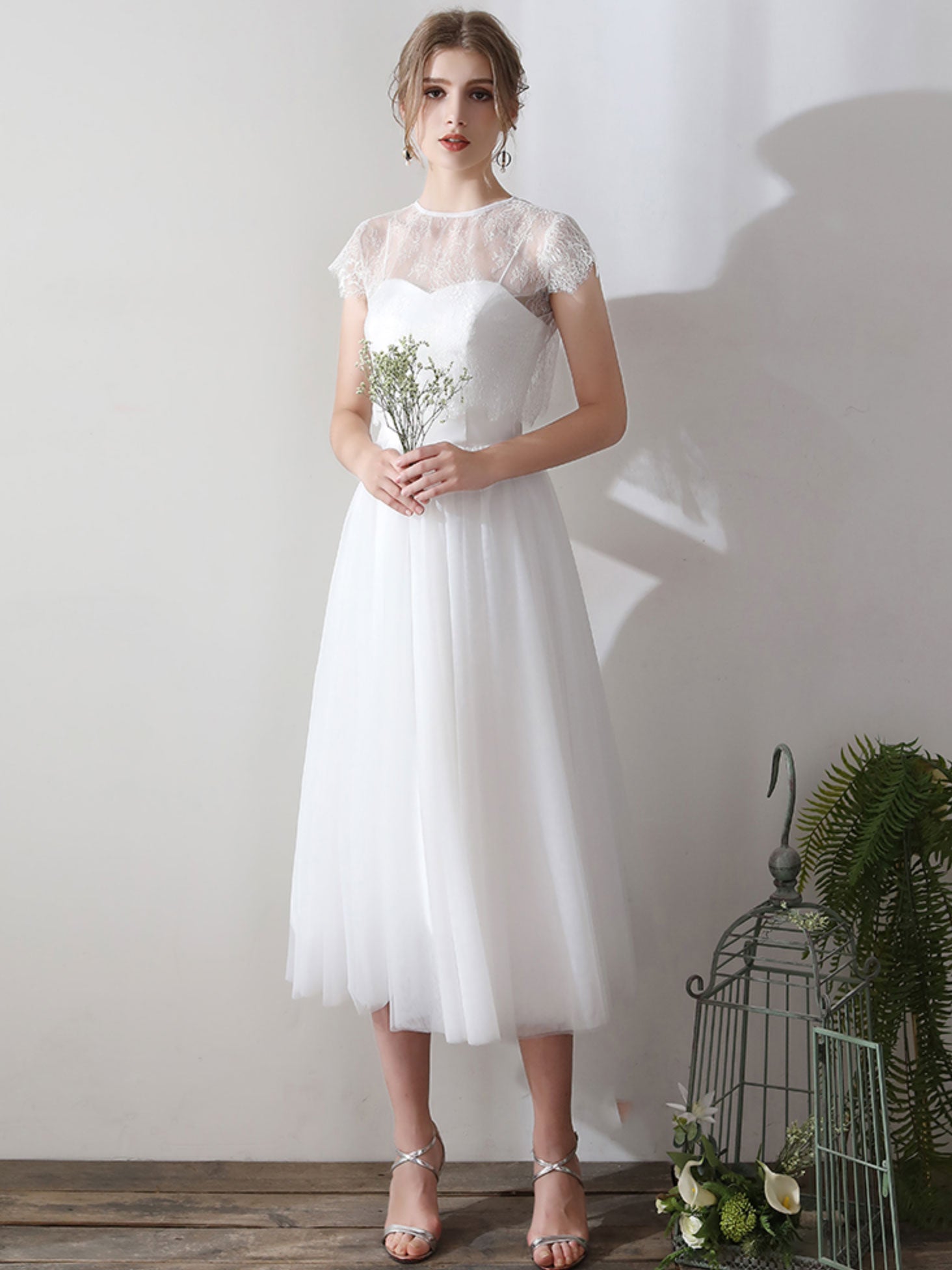 White Lace Short Bridesmaid Dress, Two Pieces Wedding Party Dresses – shopluu