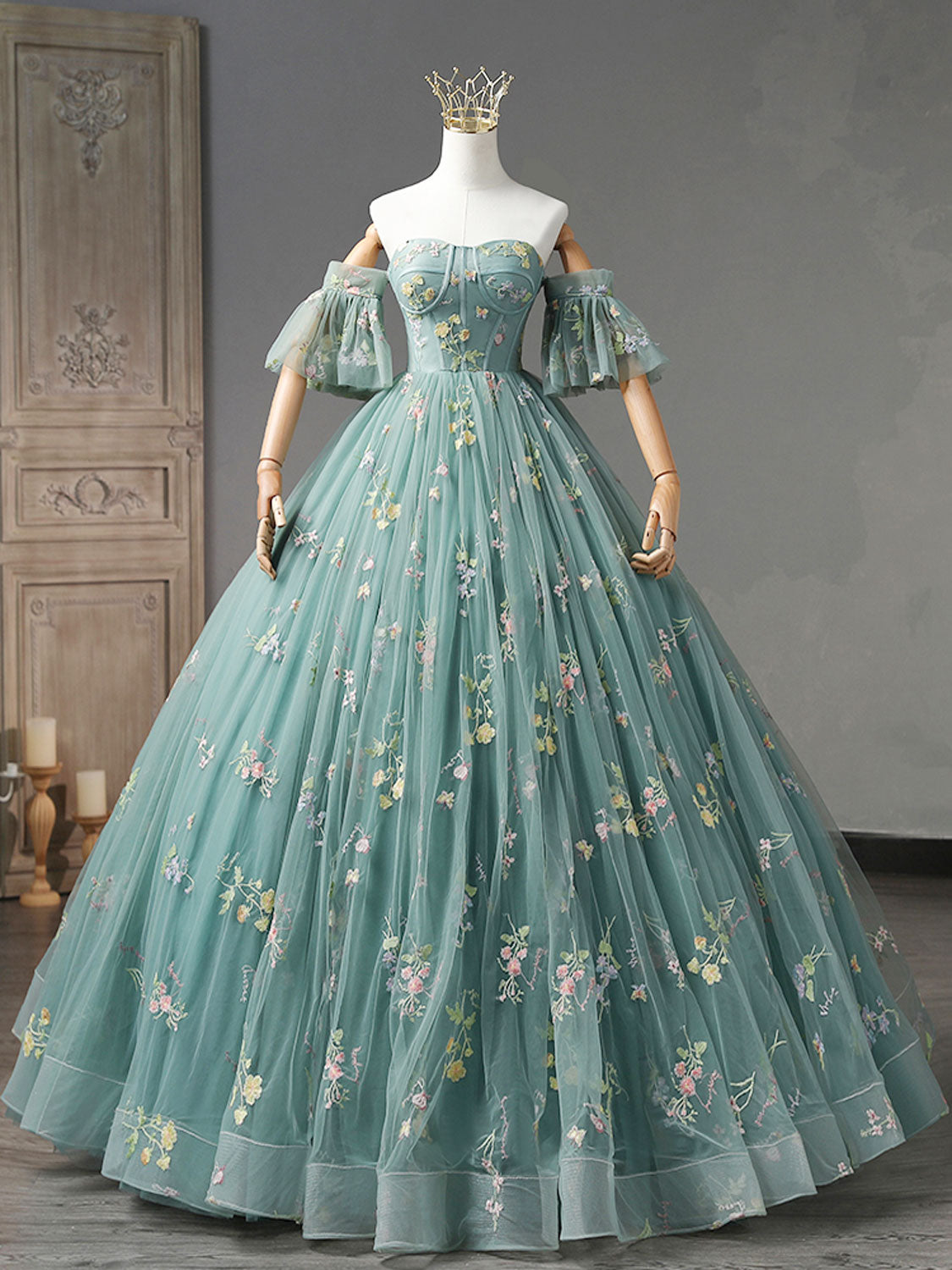 Green Lace Formal Dress