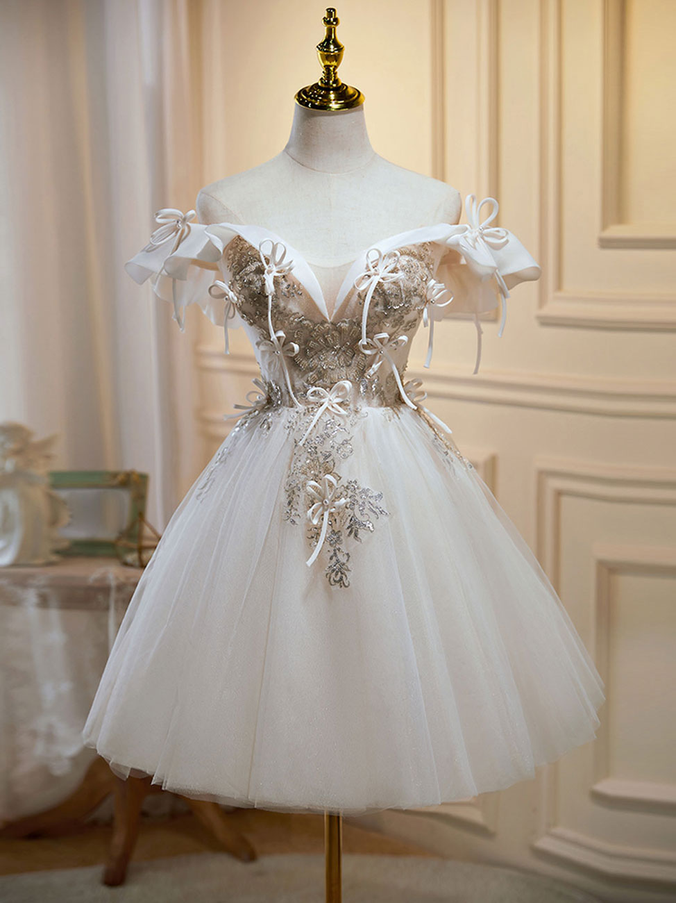 Mini/Short Light Champagne Prom Dress, Short Puffy Homecoming Dresses US 4 / Light Champagne (As picture) Mini/Short Light Champagne Prom Dress, Short Puffy Homecoming Dresses US 4 / Light Champagne (As picture)